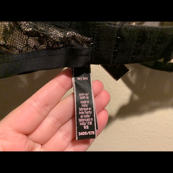 Bra - Picture 3 of 3